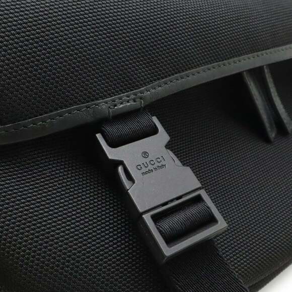 GUCCI Black Leather Shoulder Bag - Picture 10 of 10